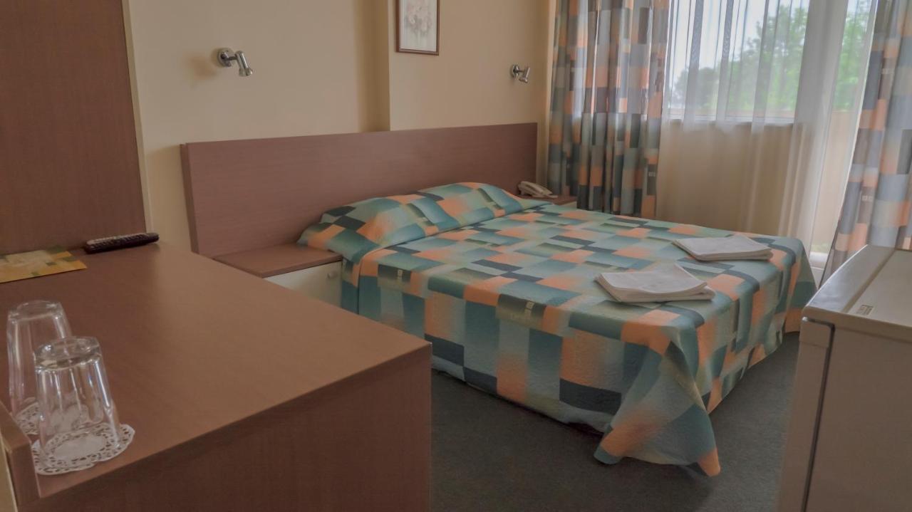 Park Hotel Persey Varna Extérieur photo