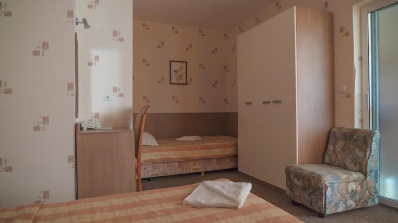 Park Hotel Persey Varna Extérieur photo