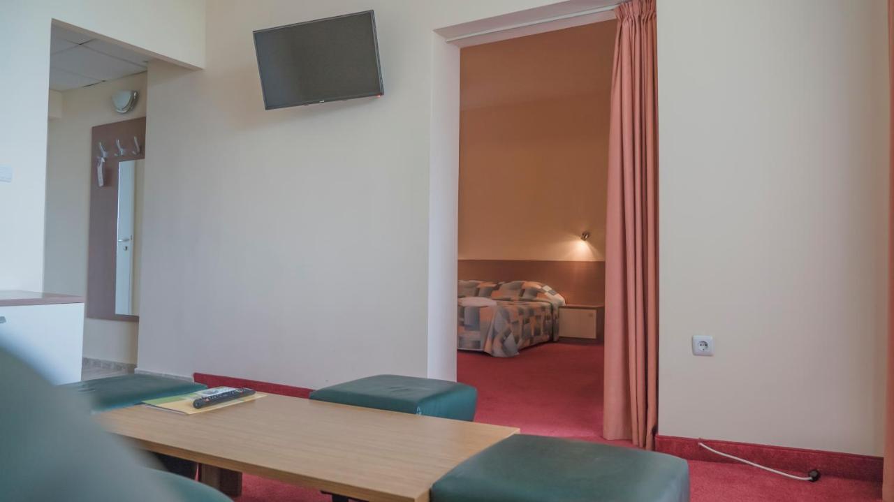 Park Hotel Persey Varna Extérieur photo