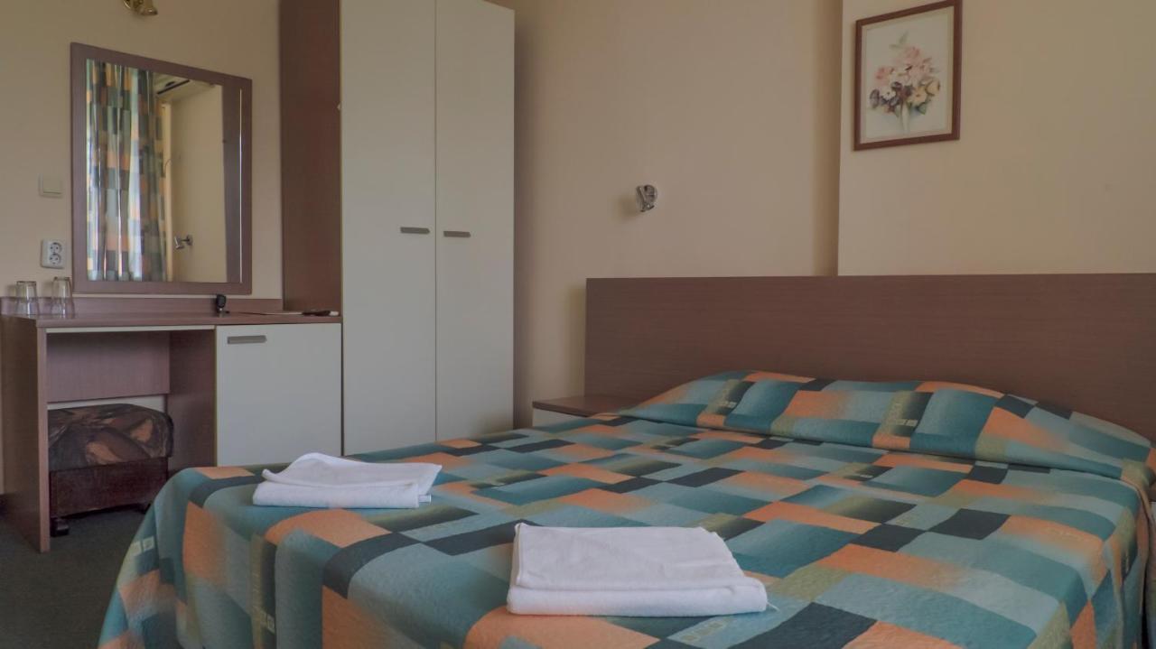 Park Hotel Persey Varna Extérieur photo