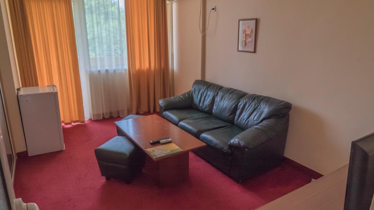 Park Hotel Persey Varna Extérieur photo