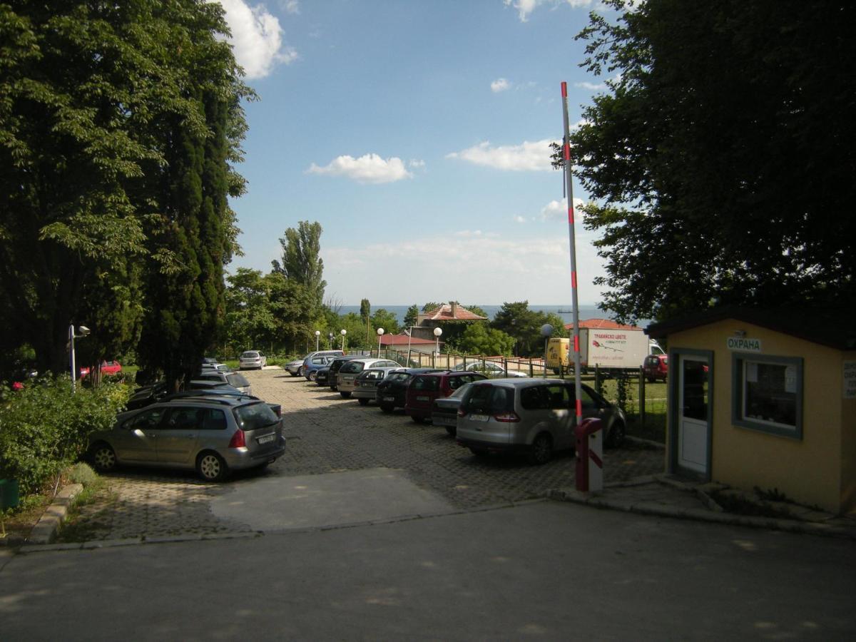 Park Hotel Persey Varna Extérieur photo
