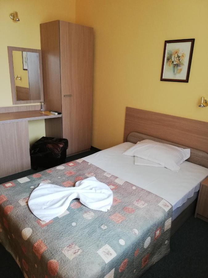 Park Hotel Persey Varna Extérieur photo
